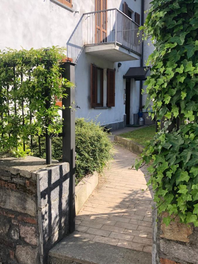 Casa Nonna Elide Apartman Besozzo Kültér fotó