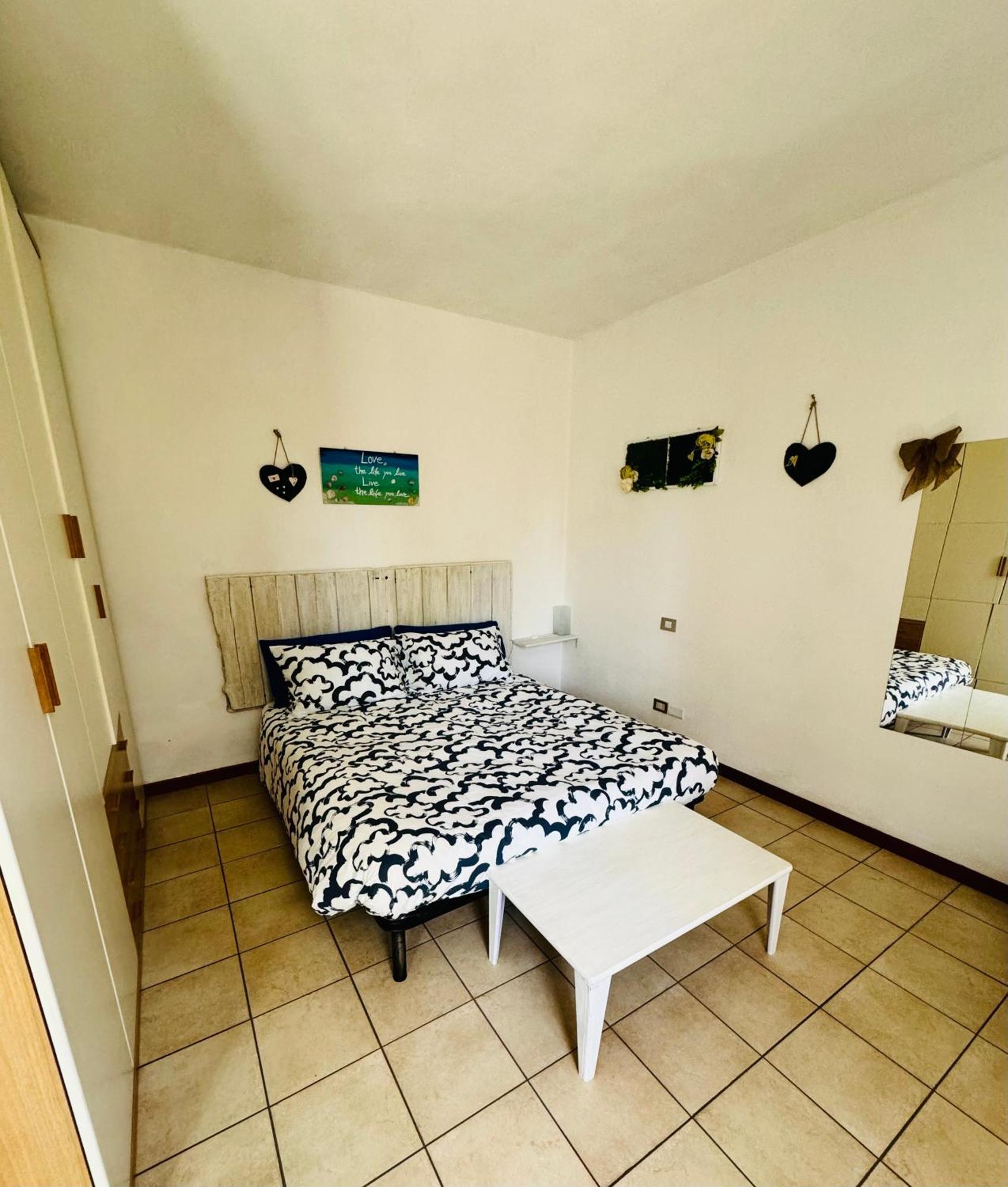 Casa Nonna Elide Apartman Besozzo Kültér fotó