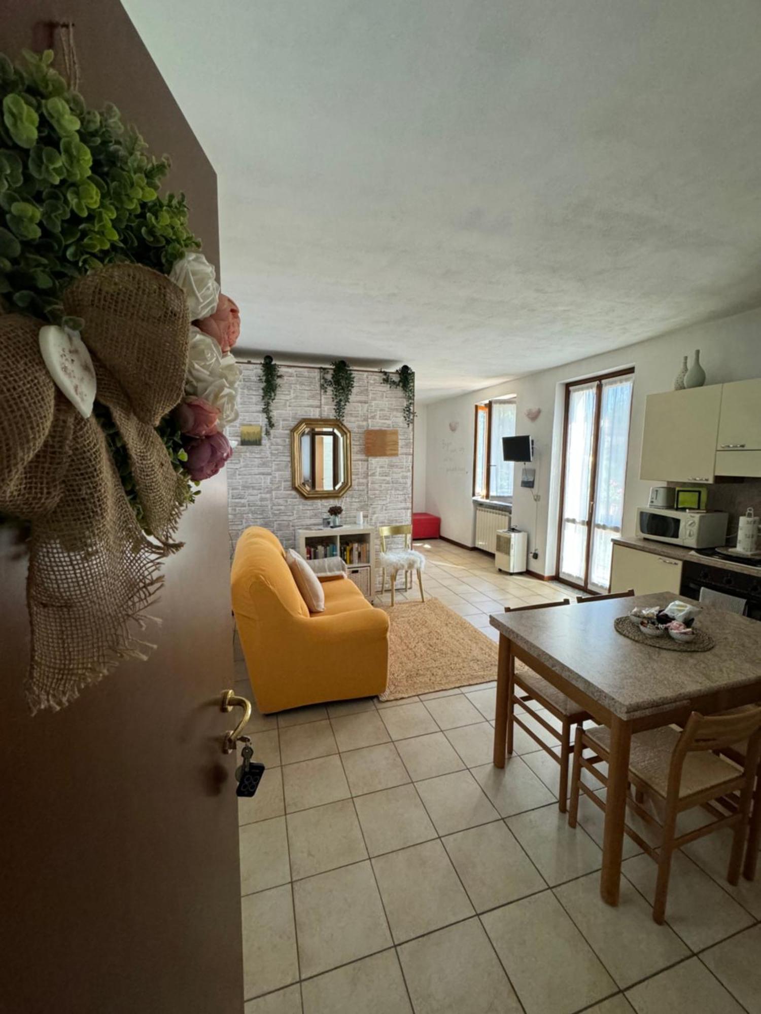 Casa Nonna Elide Apartman Besozzo Kültér fotó